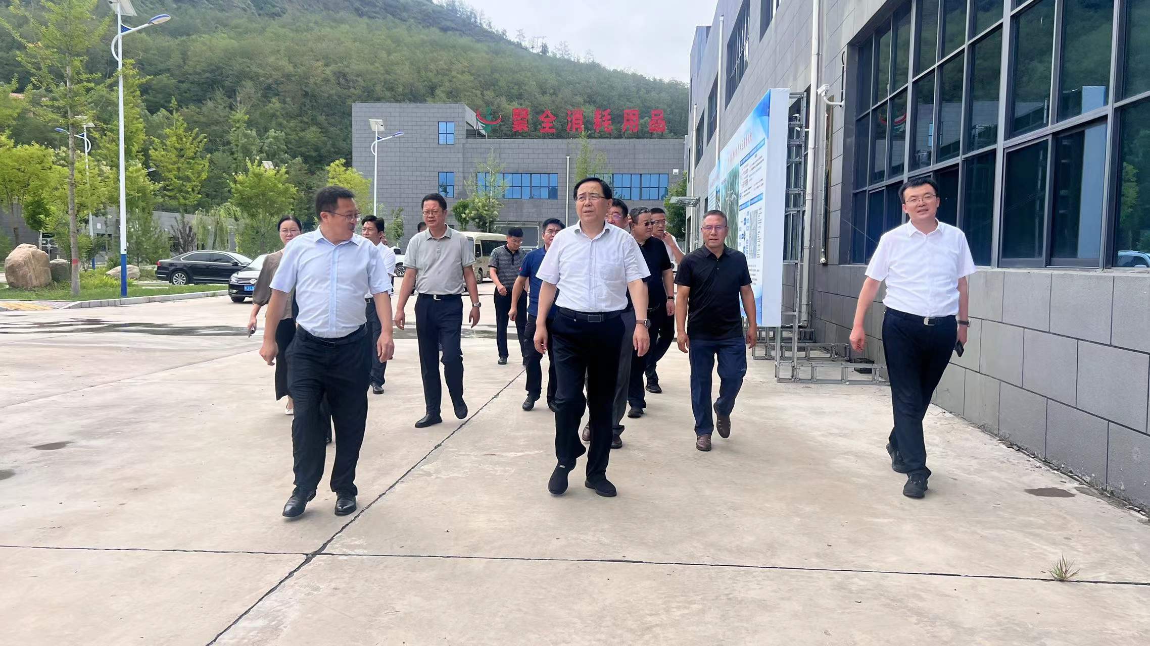 農業控股：楊林調研延安小米精深加工項目